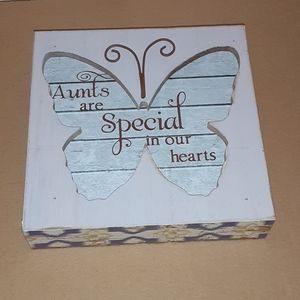 Aunt 4.5" Butterfly Plaque